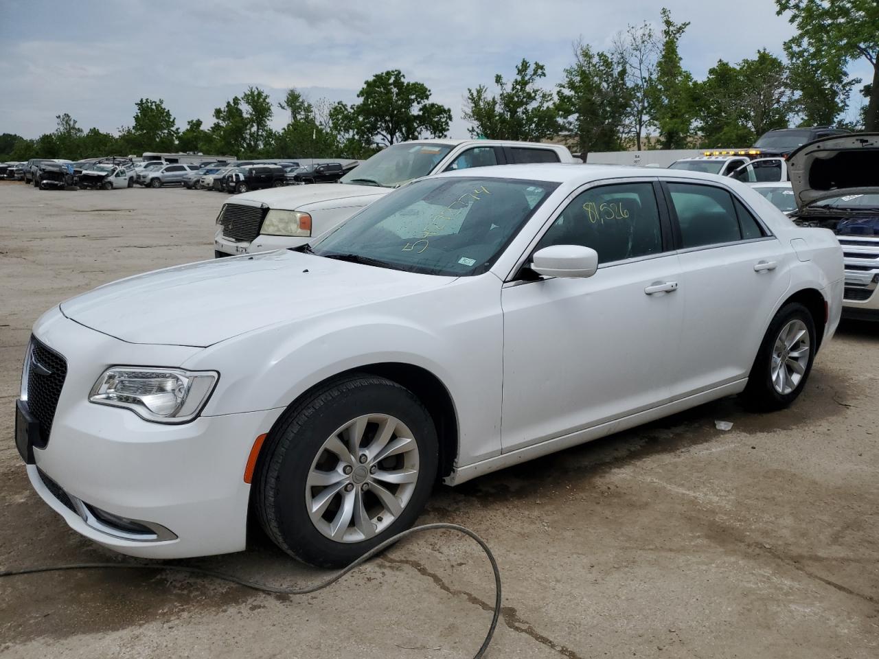 CHRYSLER 300 LIMITE 2015