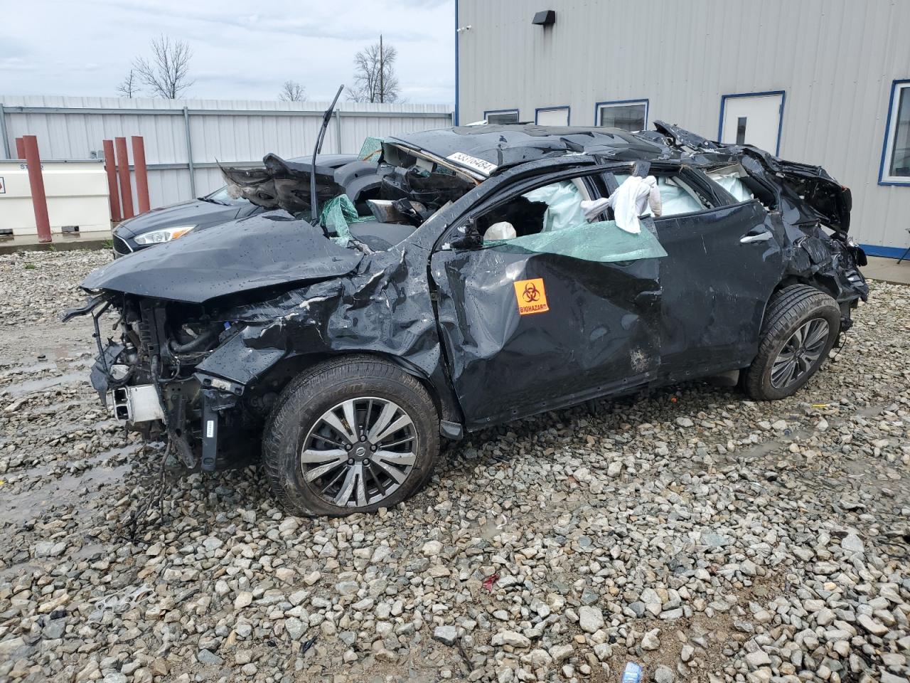 NISSAN PATHFINDER 2018