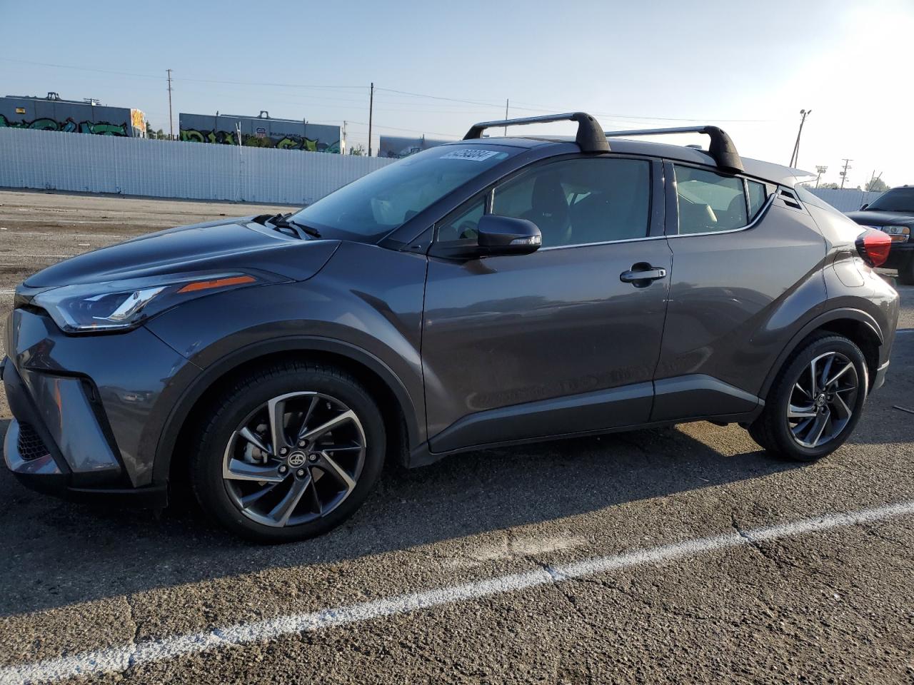 TOYOTA C-HR XLE 2021