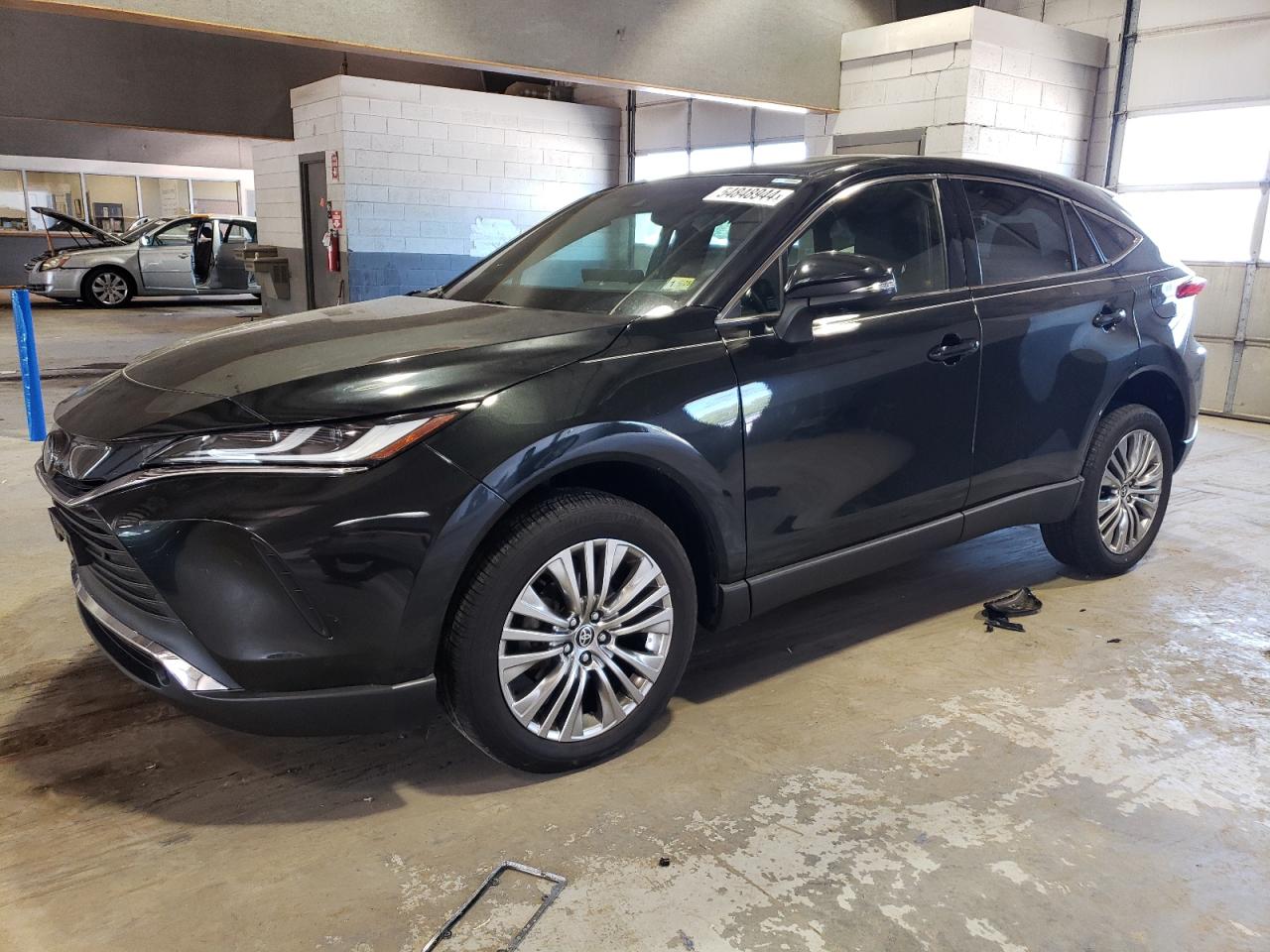 TOYOTA VENZA LE 2021