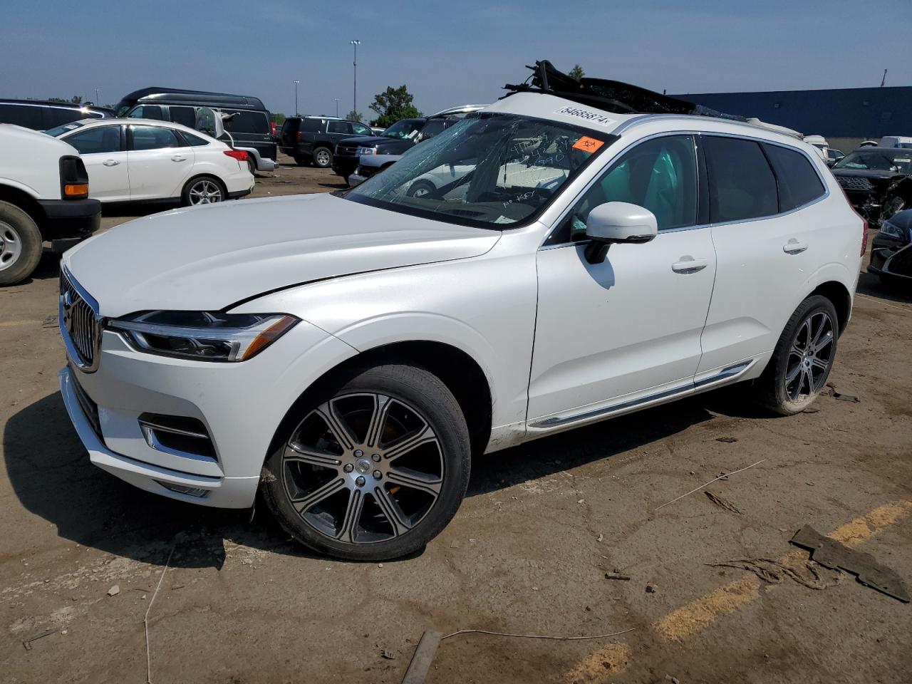 VOLVO XC60 2021