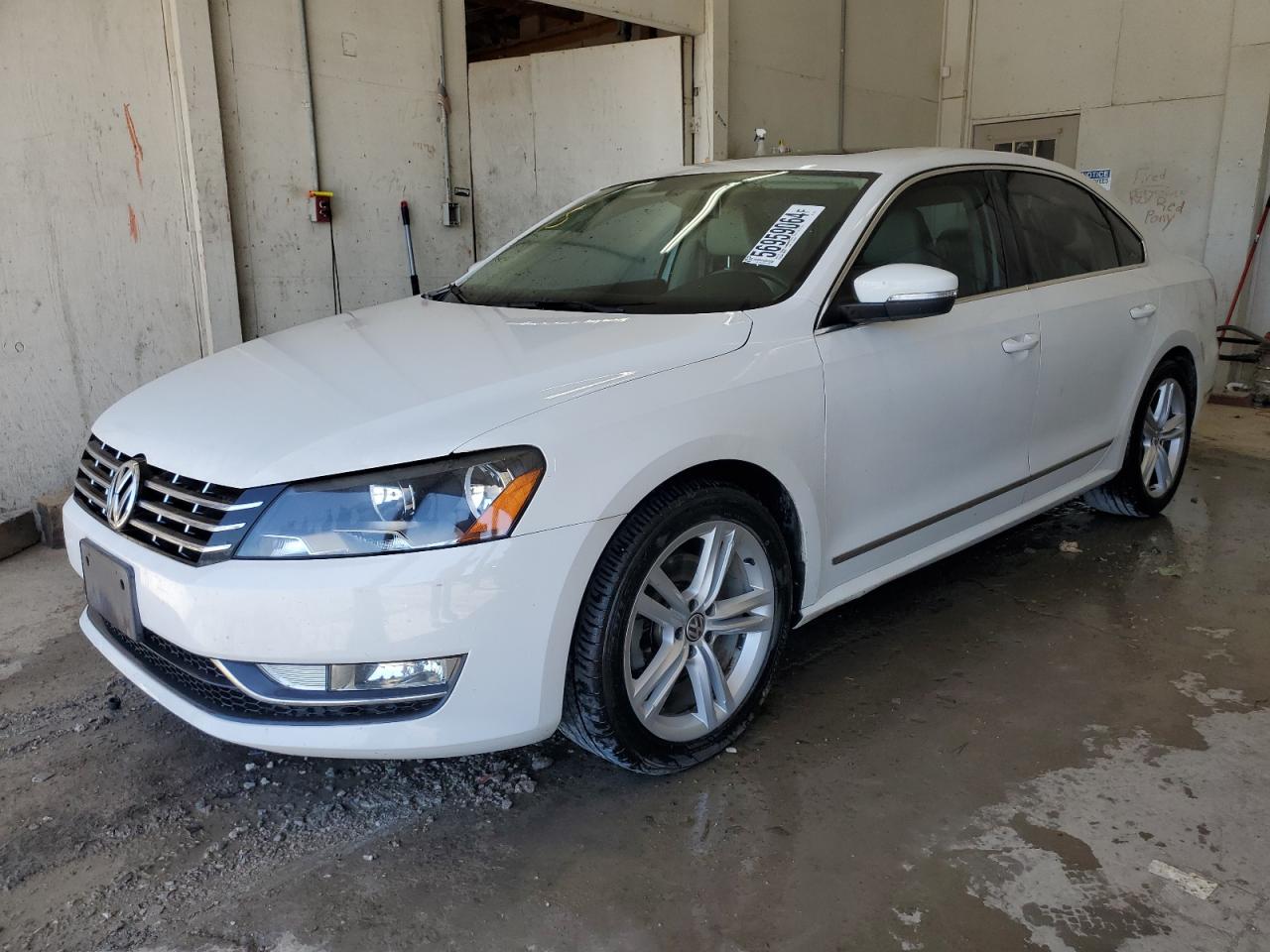 VOLKSWAGEN PASSAT SEL 2013