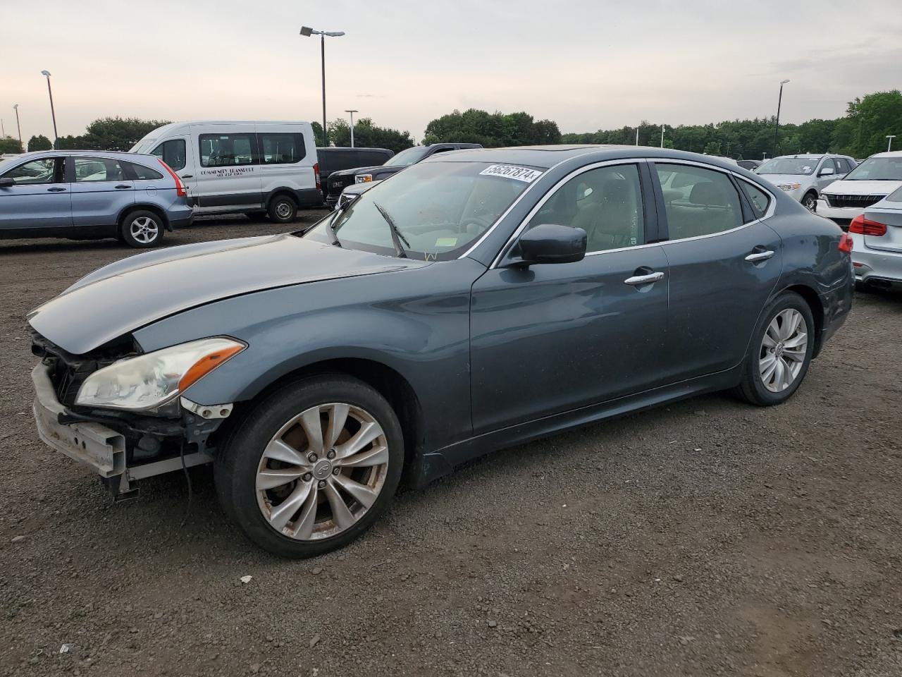 INFINITI M37 2011
