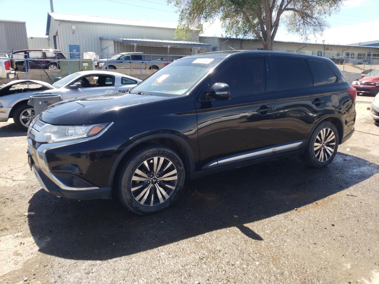 MITSUBISHI OUTLANDER 2019