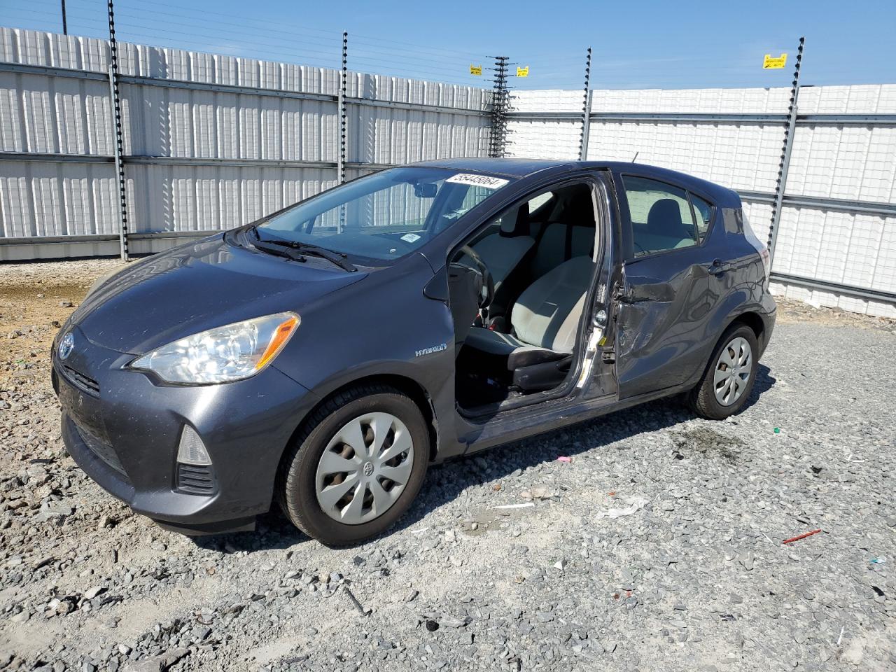 TOYOTA PRIUS C HY 2013