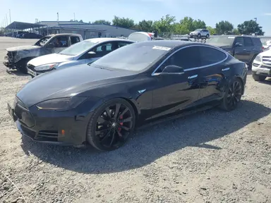 Tesla Model S 2014