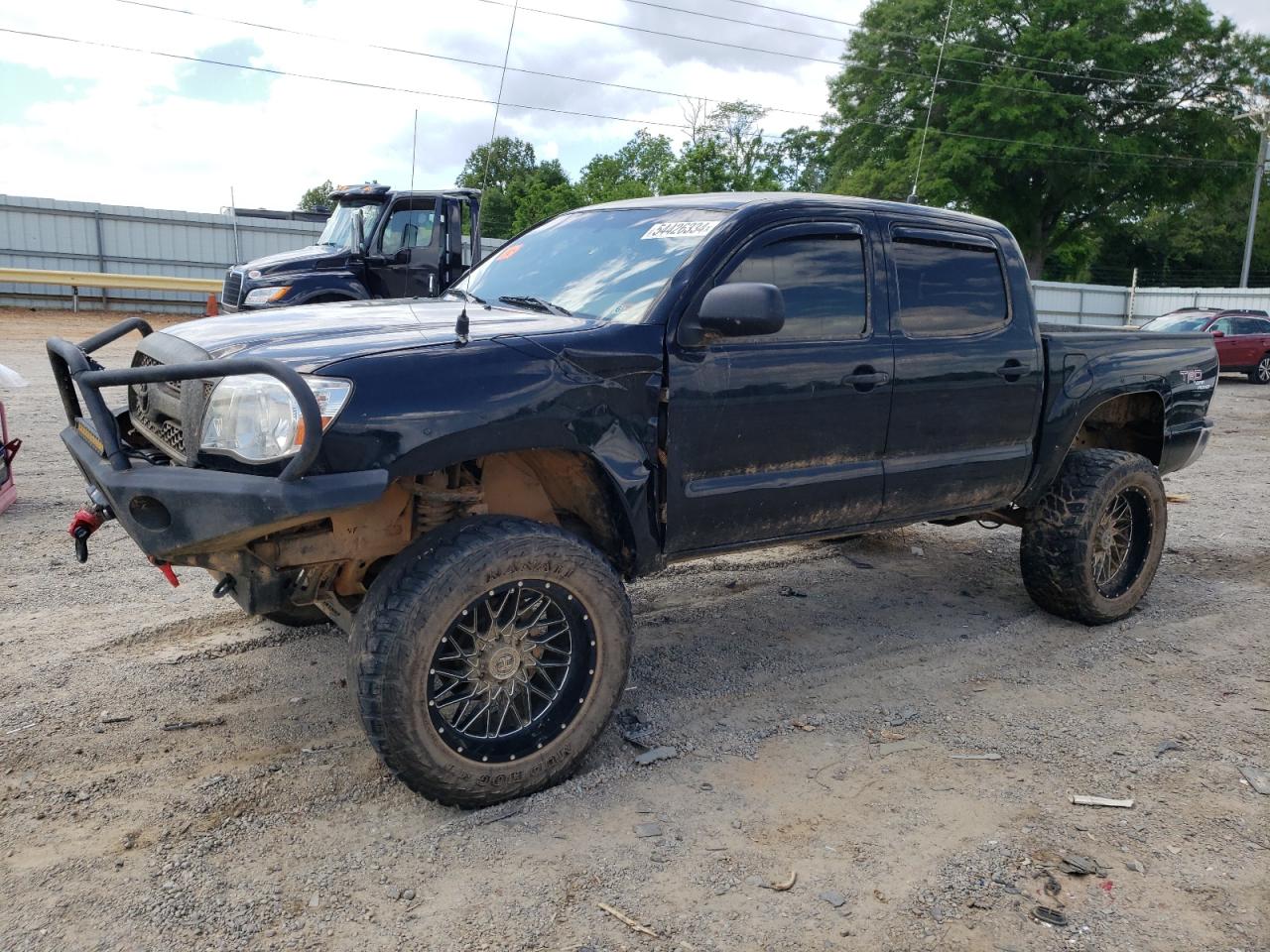 TOYOTA TACOMA DOU 2011