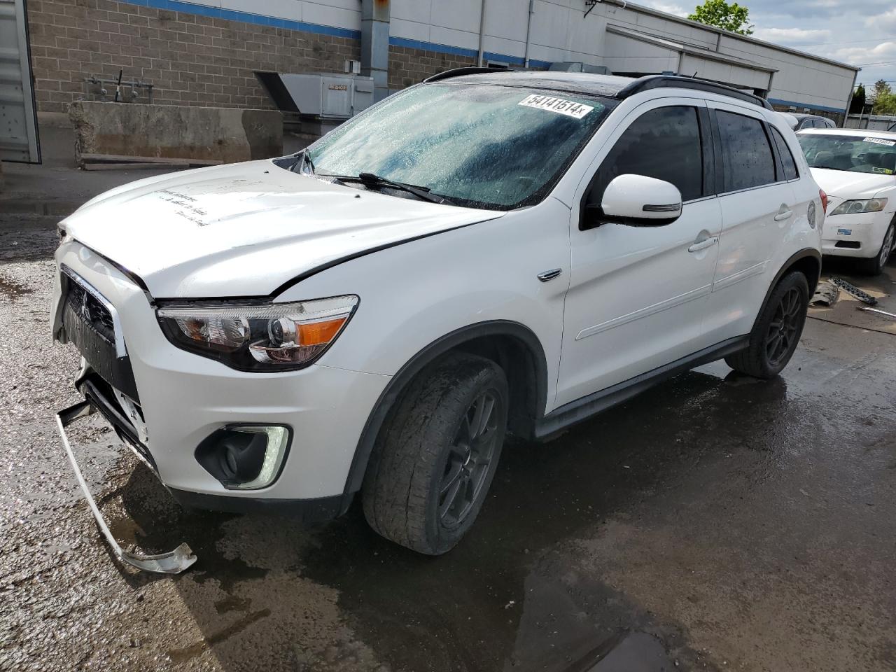 MITSUBISHI OUTLANDER 2015