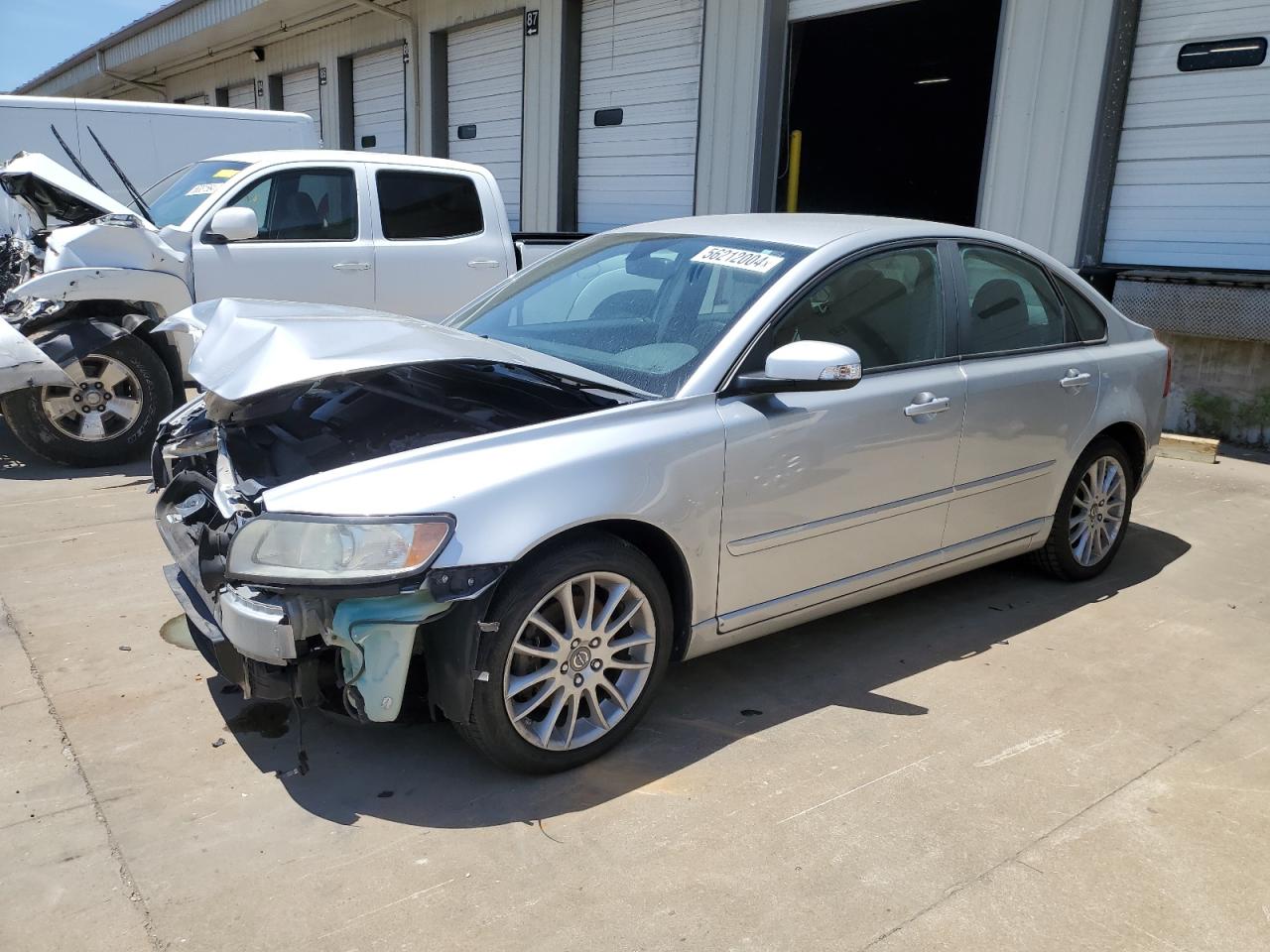 VOLVO S40 T5 2011