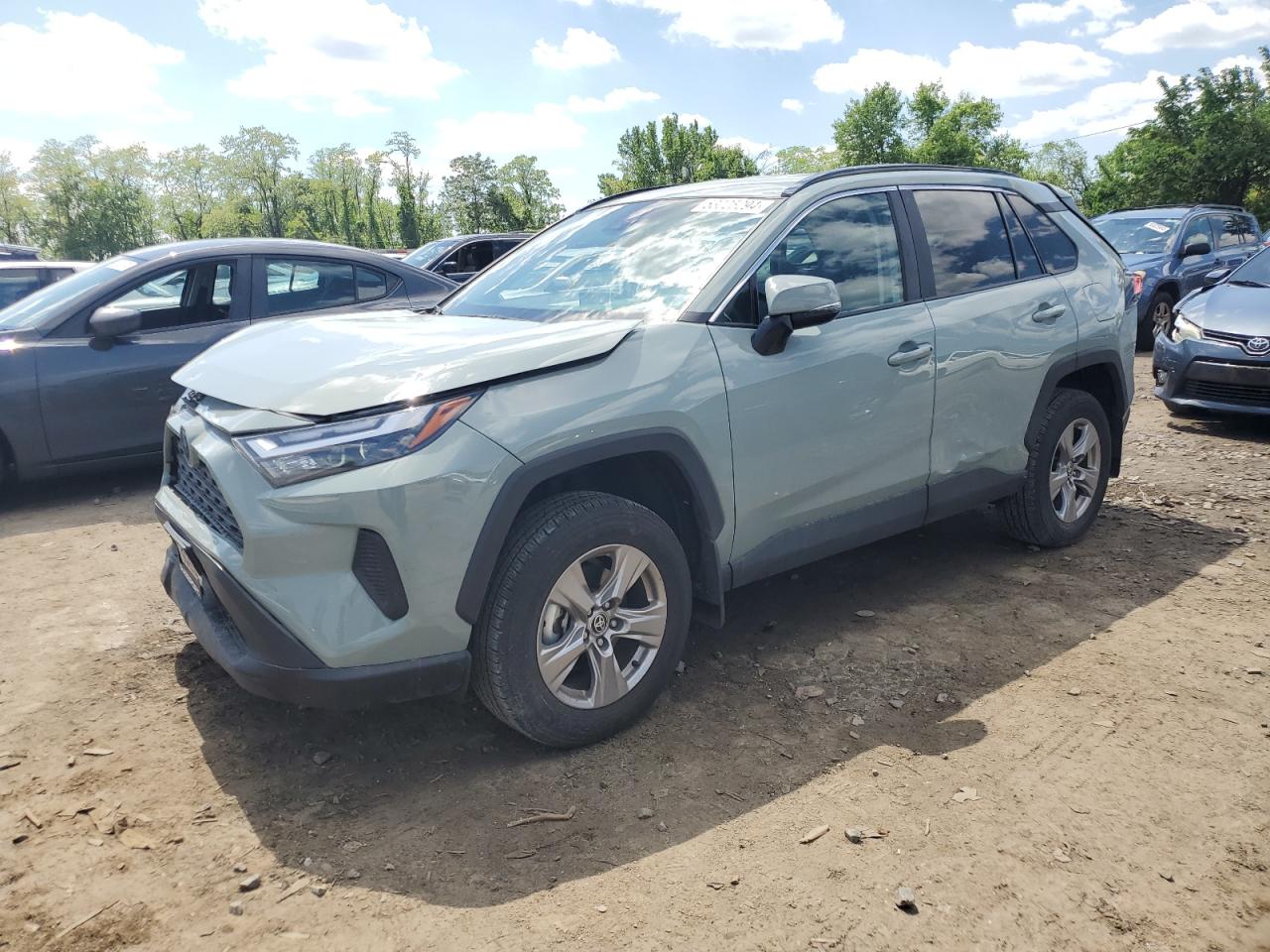 TOYOTA RAV4 XLE 2022