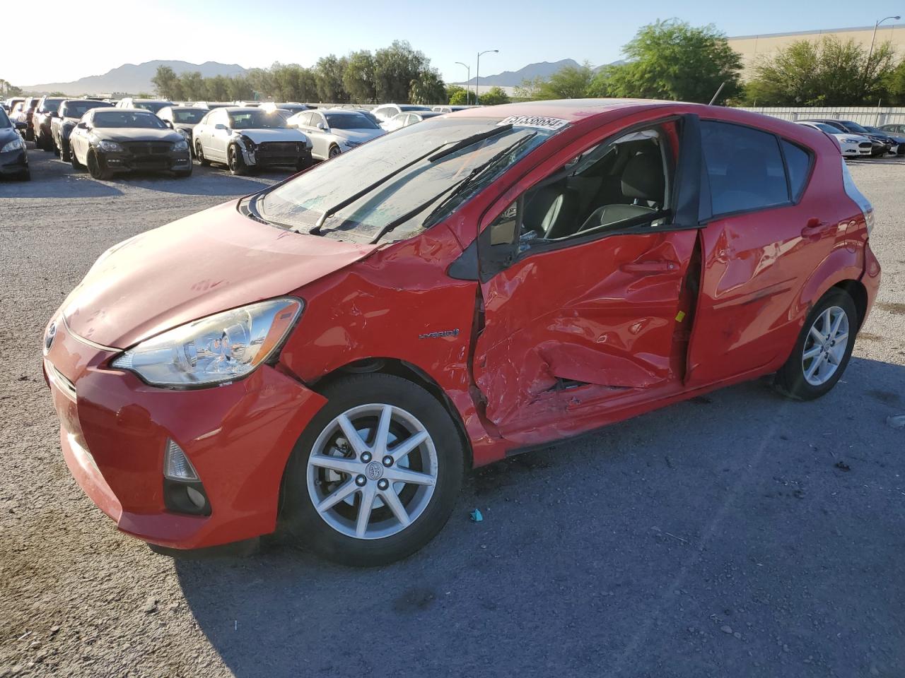 TOYOTA PRIUS C 2014