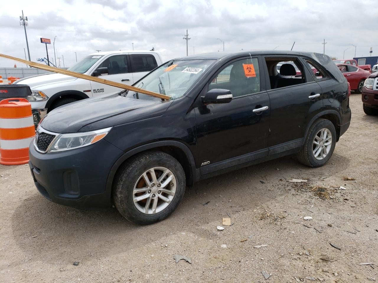 KIA SORENTO LX 2015