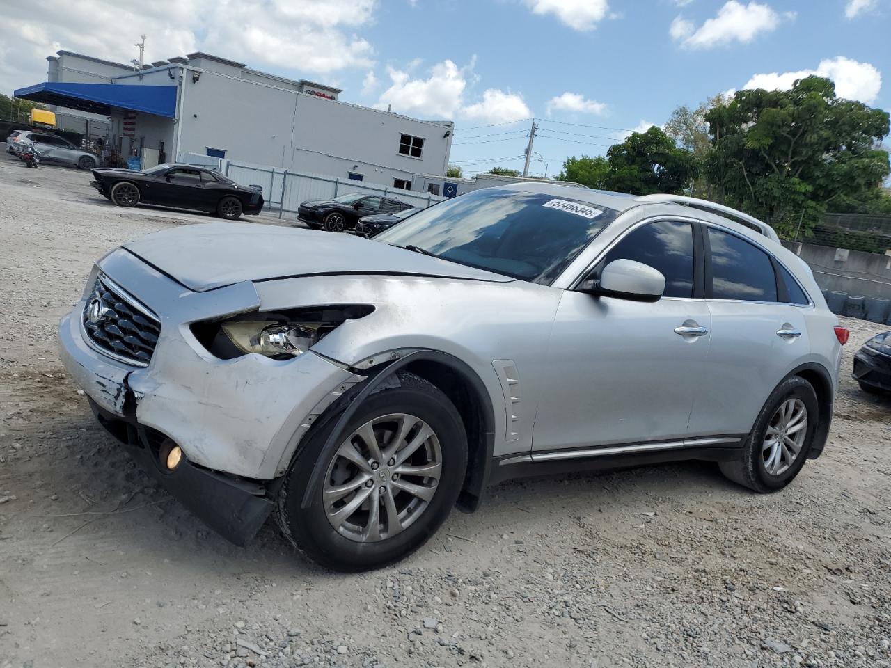 INFINITI FX35 2010
