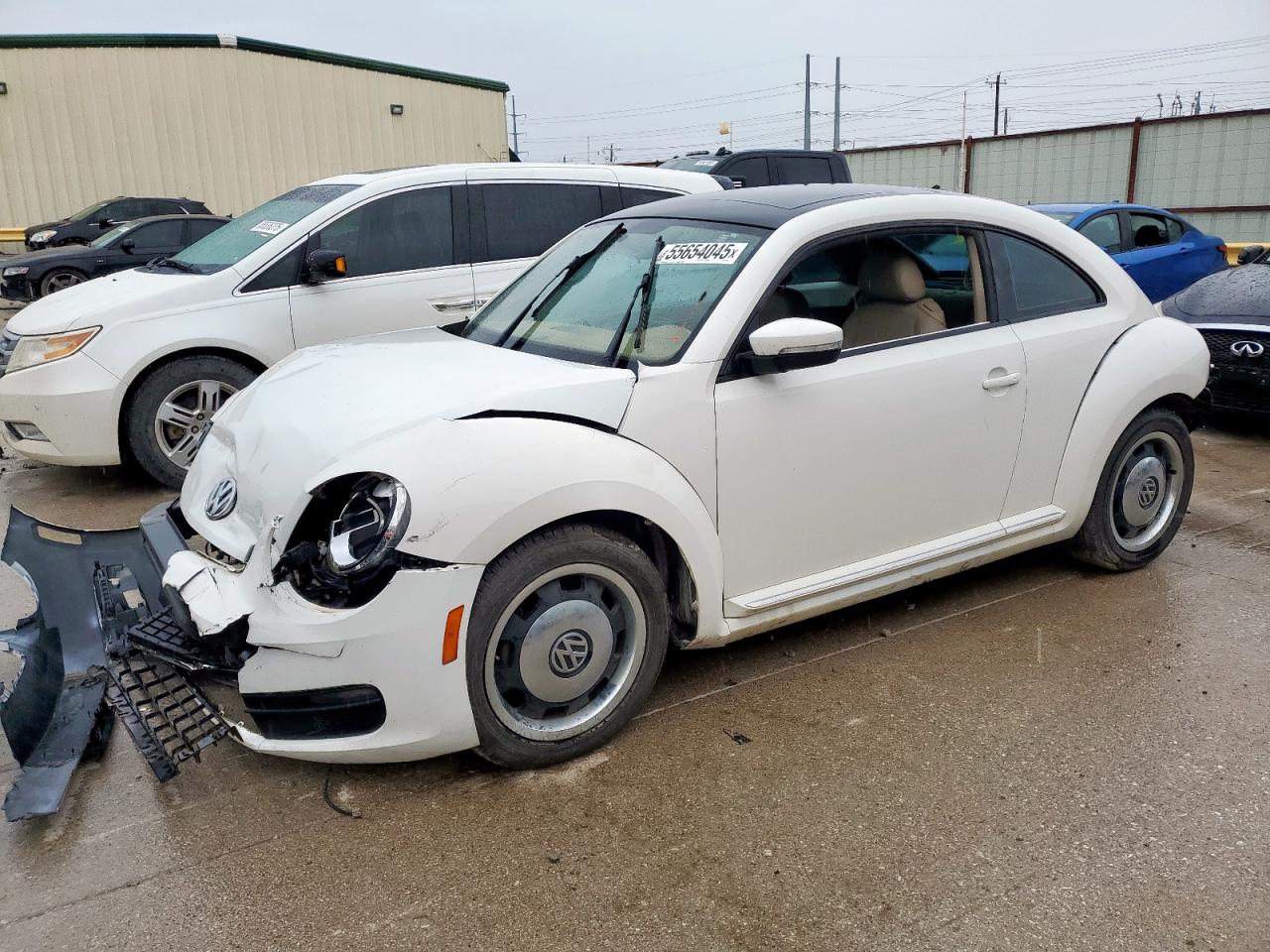 VOLKSWAGEN BEETLE 2013