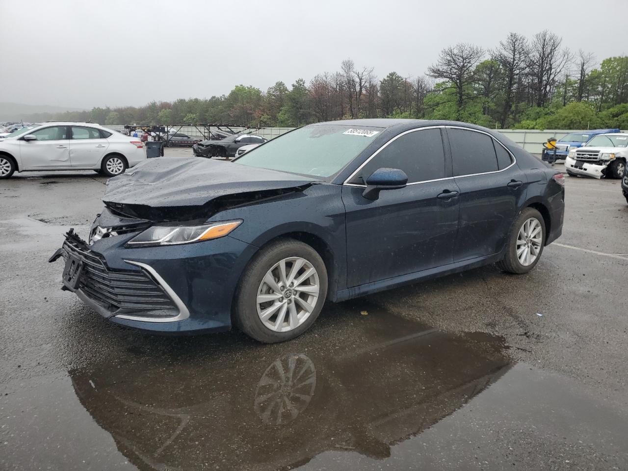 TOYOTA CAMRY LE 2021