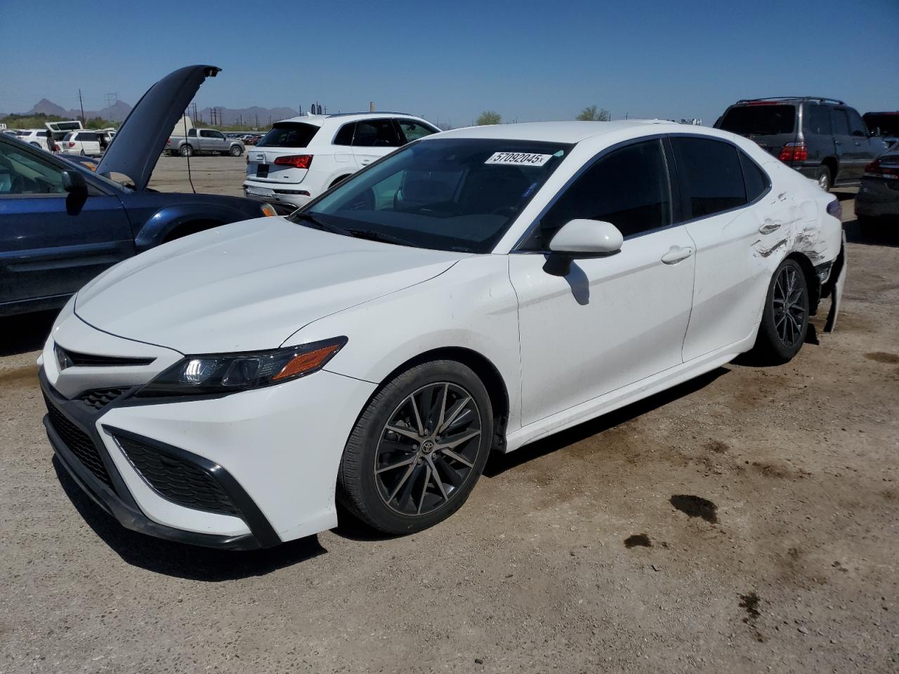 TOYOTA CAMRY SE 2021