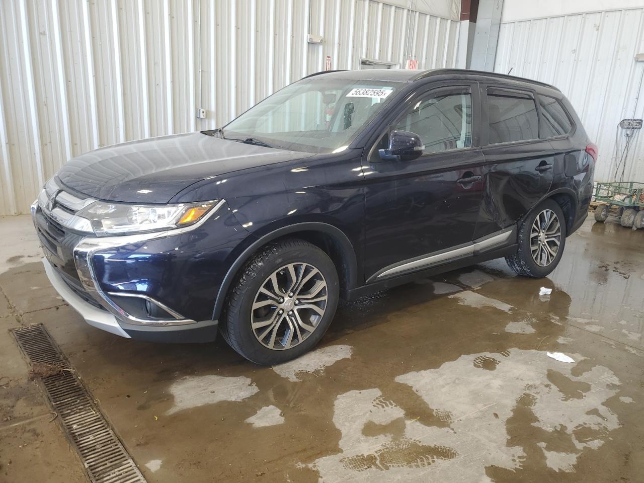 MITSUBISHI OUTLANDER 2016