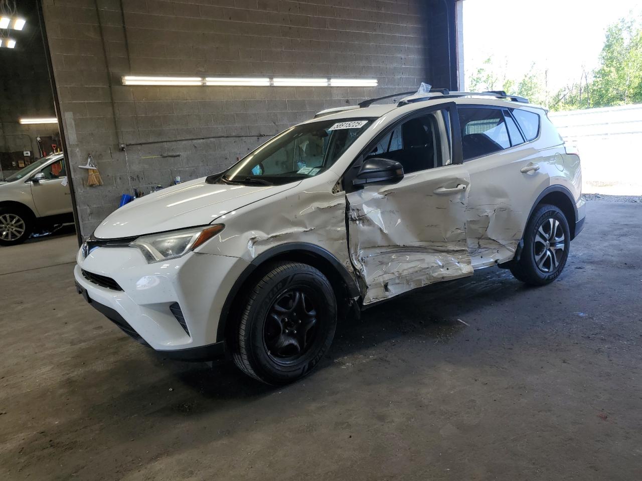 TOYOTA RAV4 LE 2016