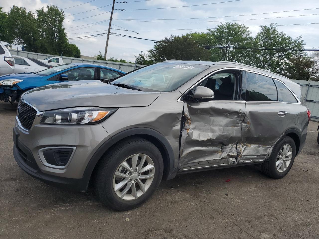 KIA SORENTO LX 2017