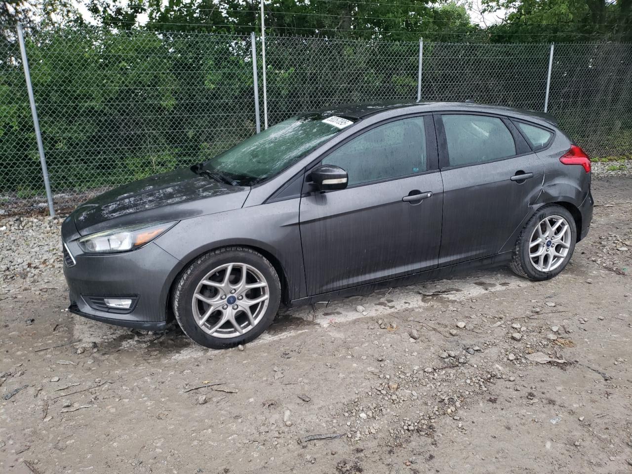 FORD FOCUS SE 2015