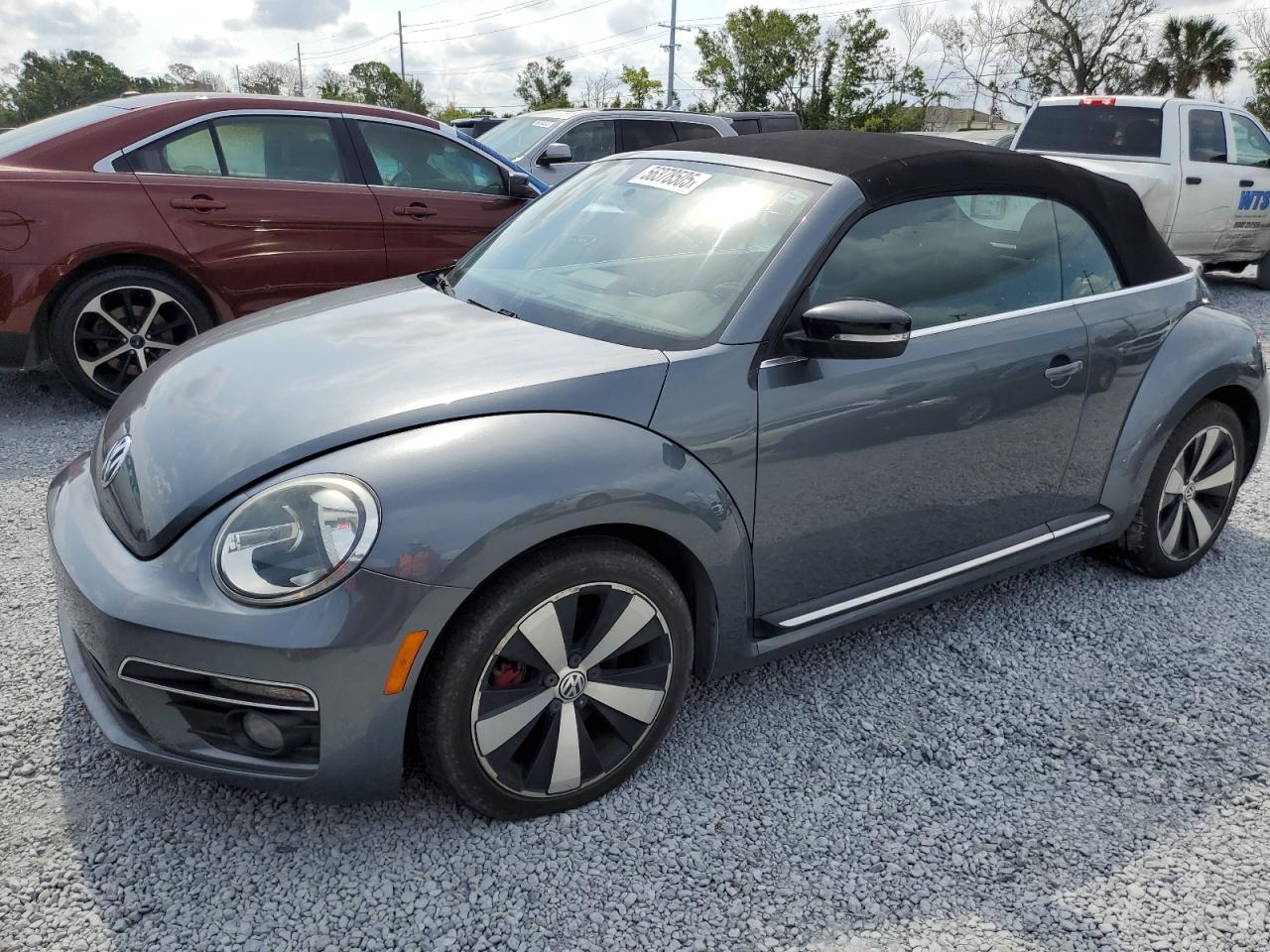 VOLKSWAGEN BEETLE TUR 2013