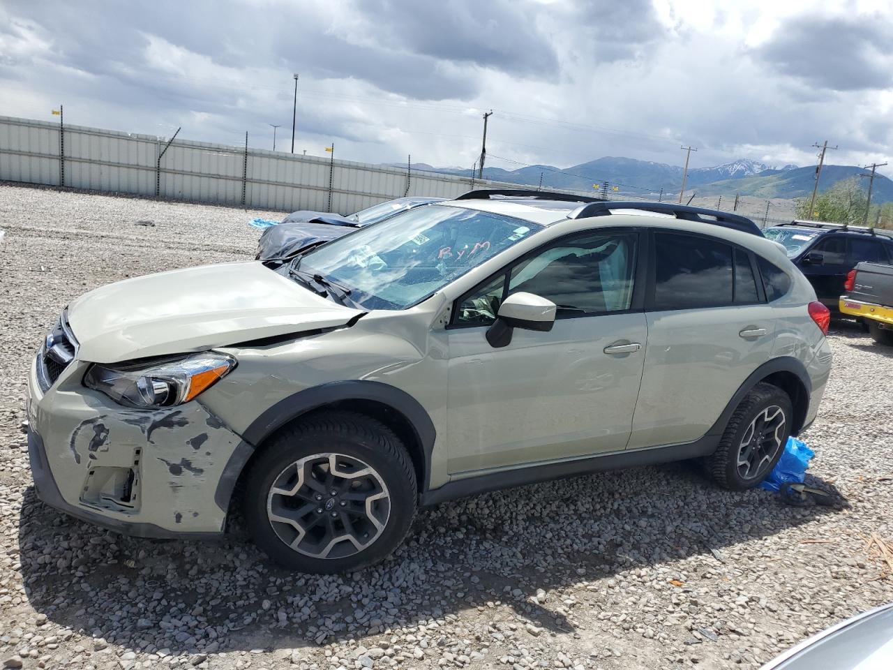 SUBARU CROSSTREK 2016