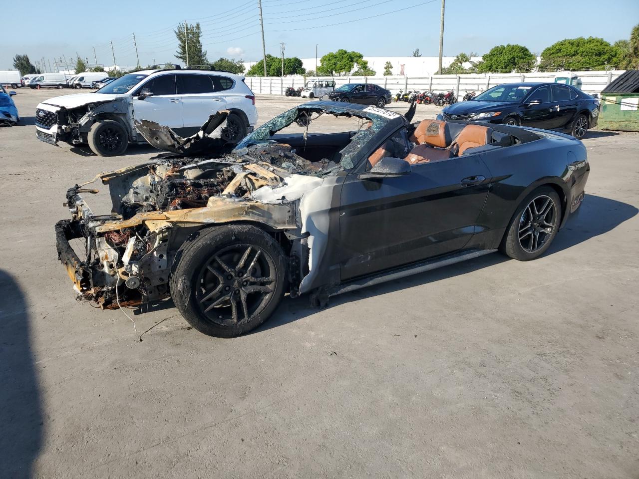 FORD MUSTANG 2022