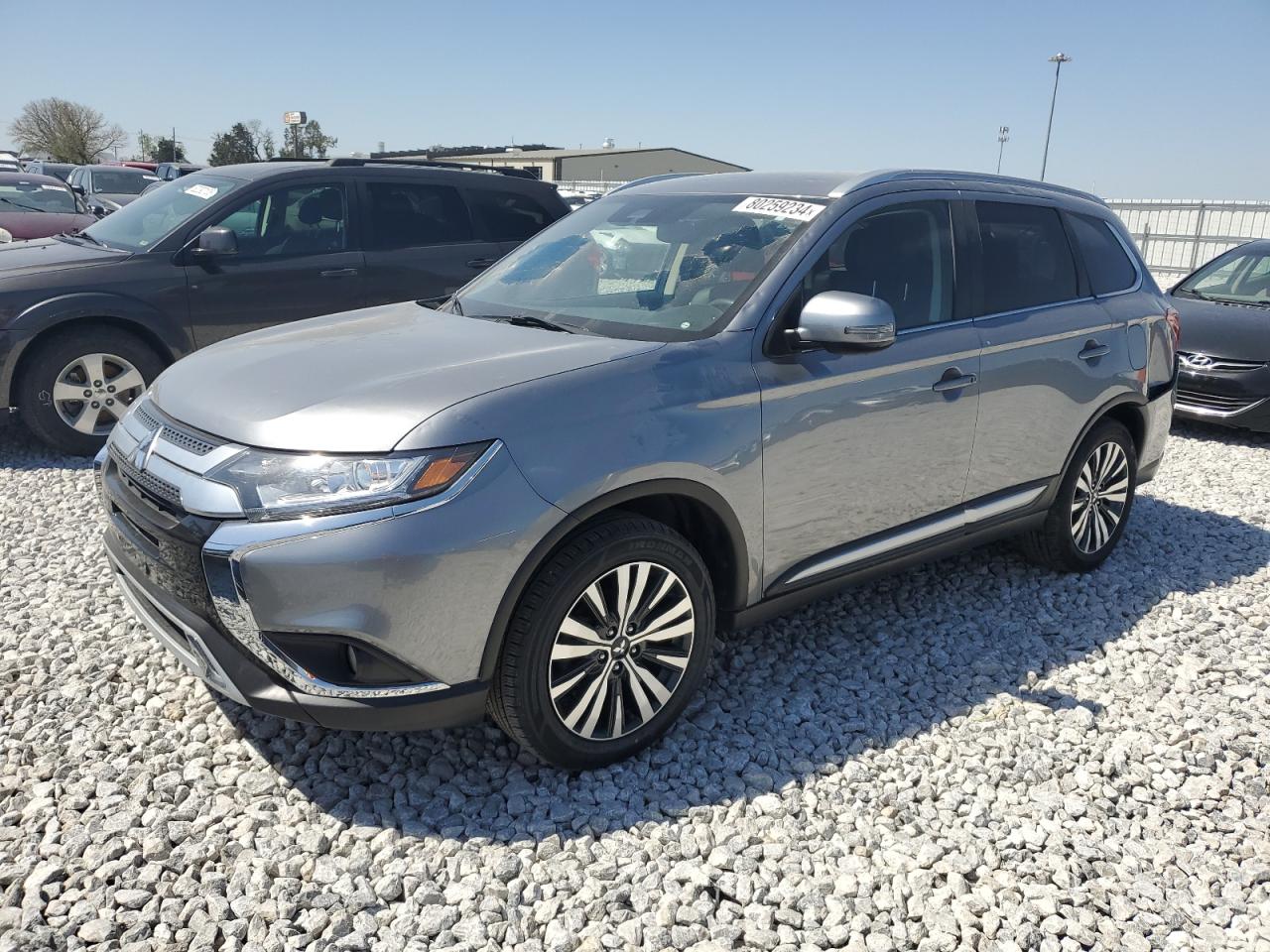 MITSUBISHI OUTLANDER 2020