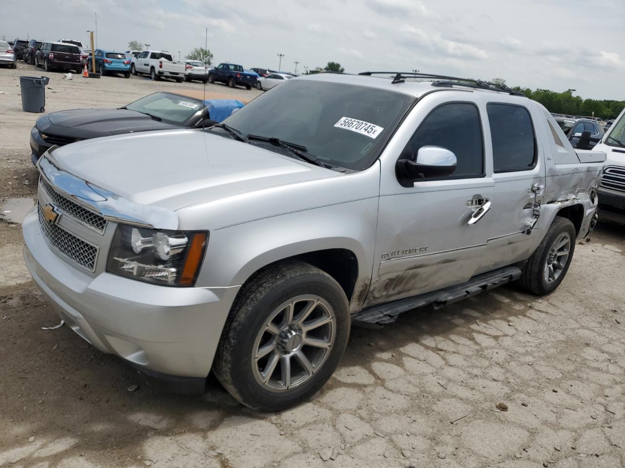 CHEVROLET AVALANCHE 2011