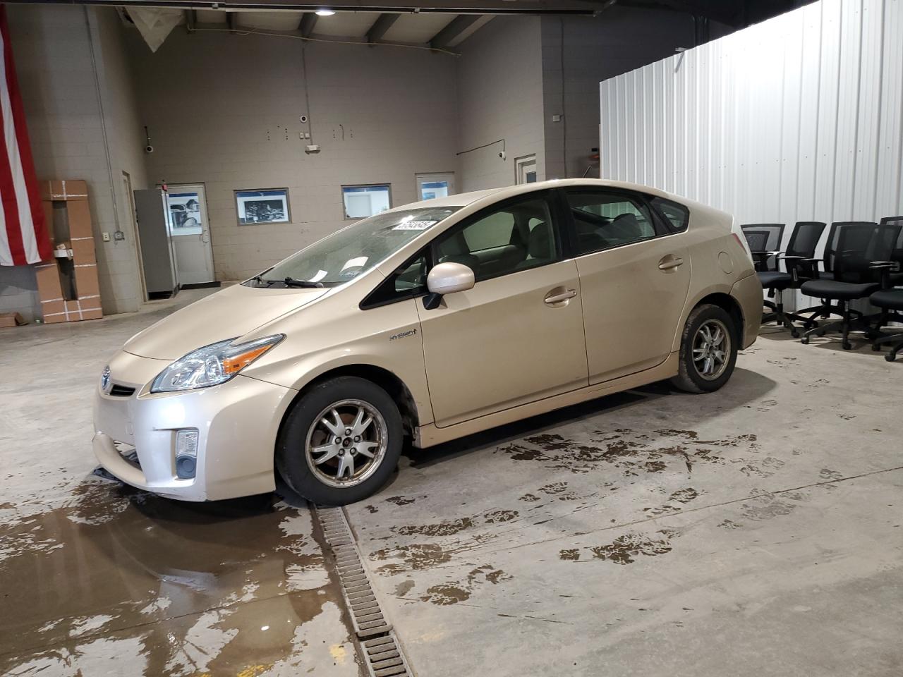 TOYOTA PRIUS 2010