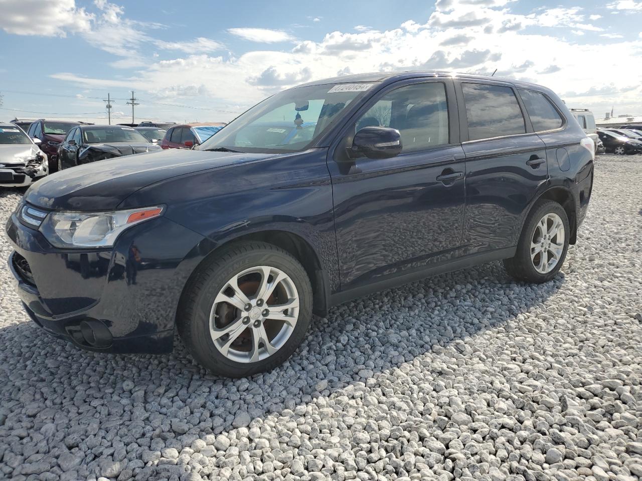 MITSUBISHI OUTLANDER 2014