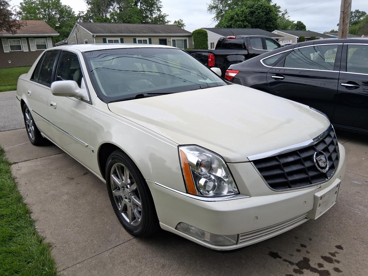 CADILLAC DTS 2008