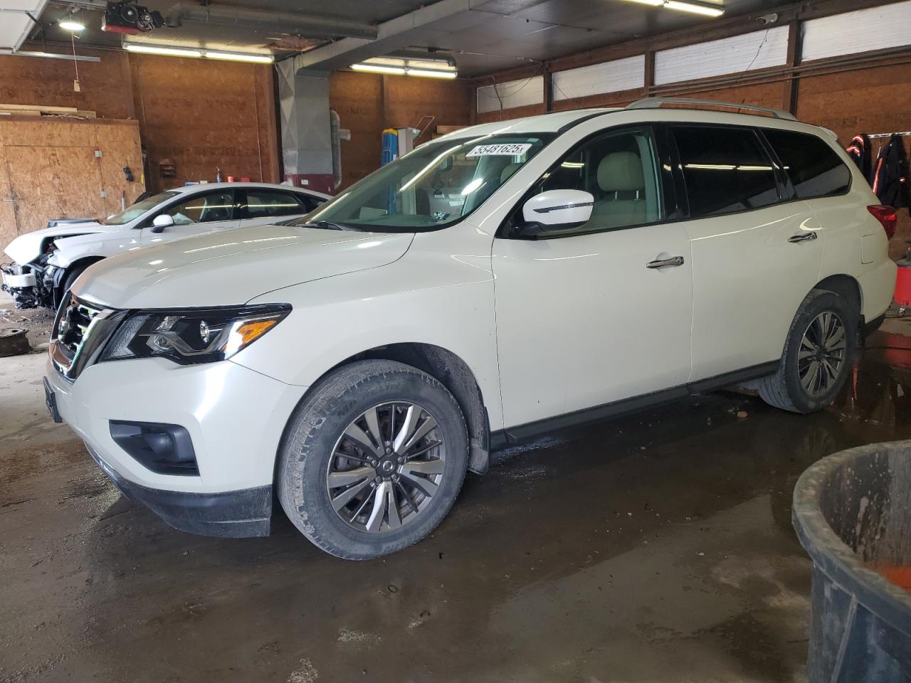 NISSAN PATHFINDER 2018