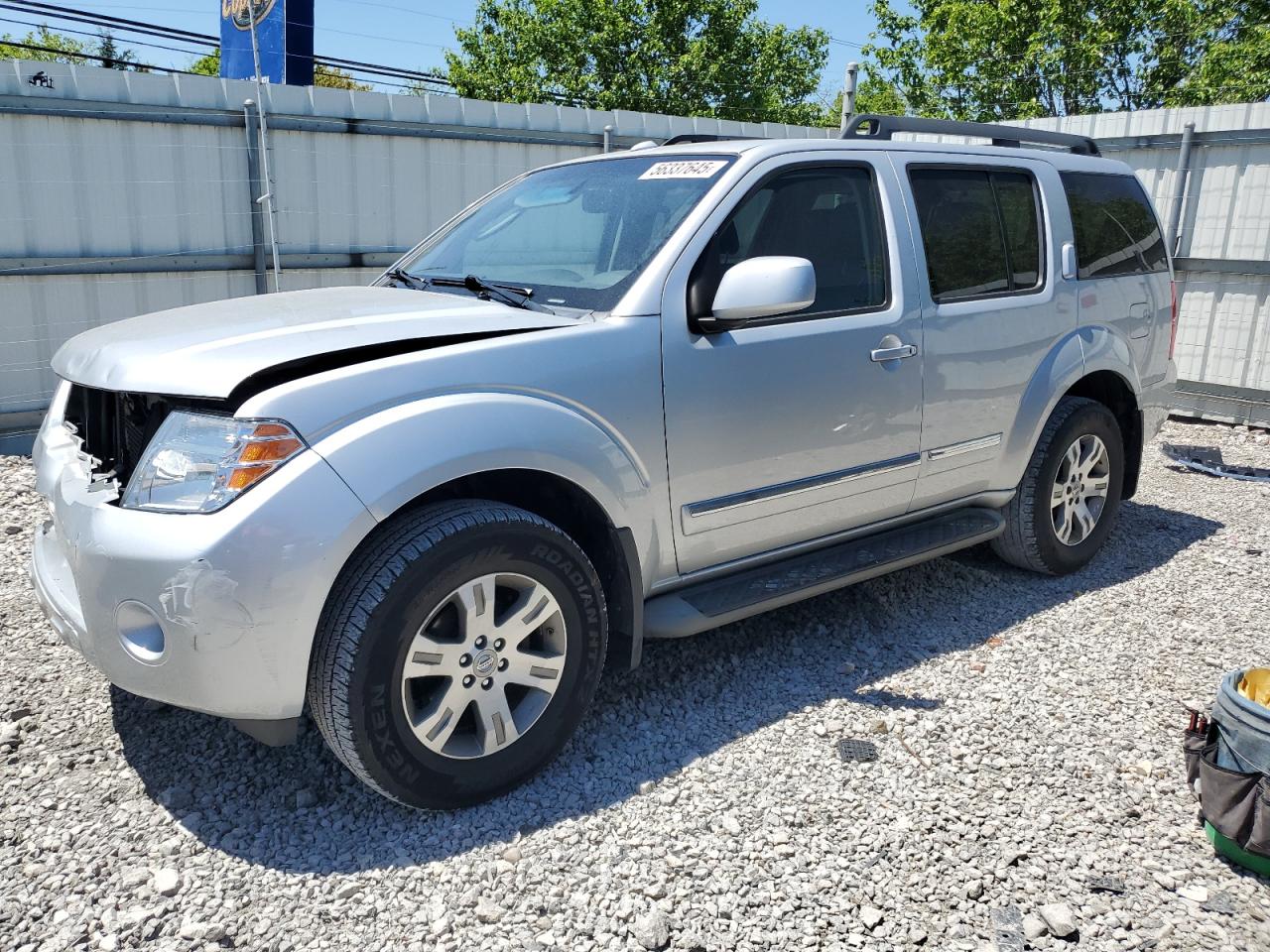 NISSAN PATHFINDER 2012