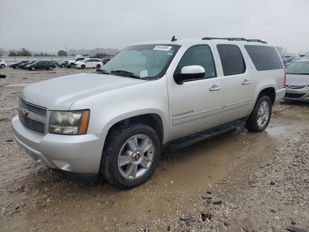 CHEVROLET SUBURBAN 2010