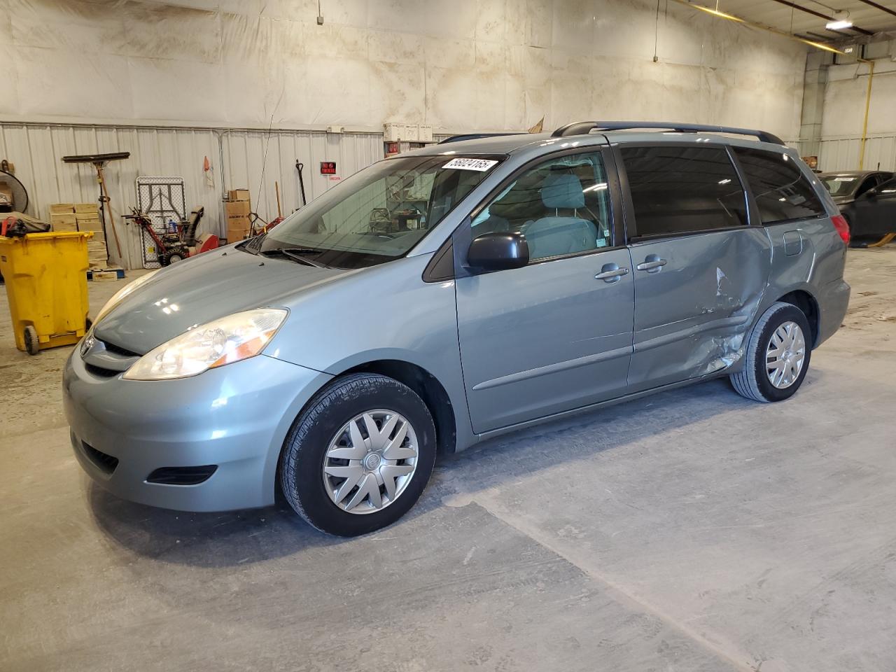 TOYOTA SIENNA CE 2006