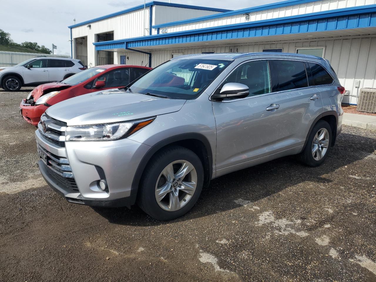 TOYOTA HIGHLANDER 2018