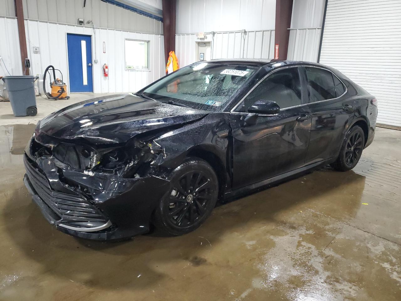 TOYOTA CAMRY LE 2023