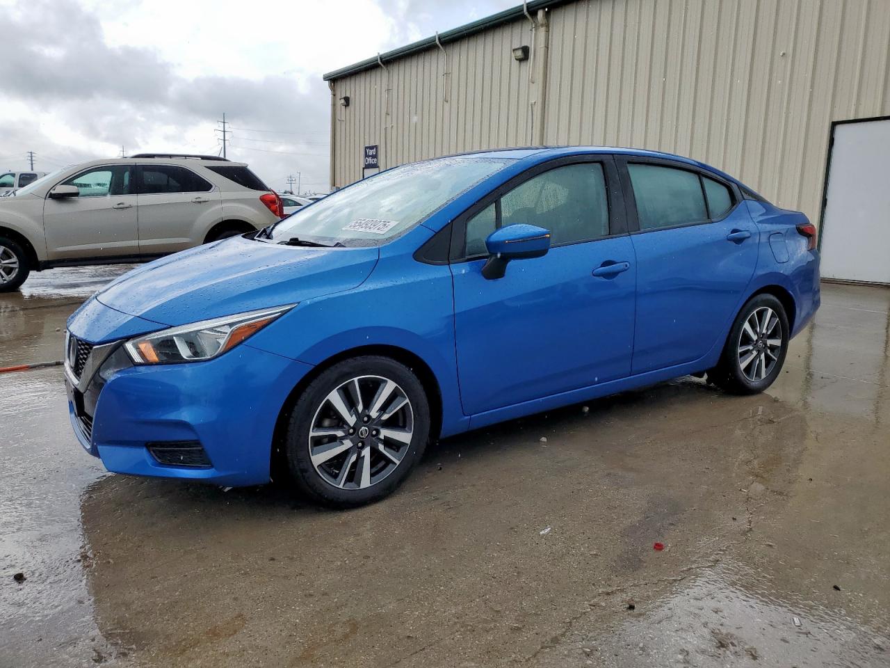NISSAN VERSA SV 2021