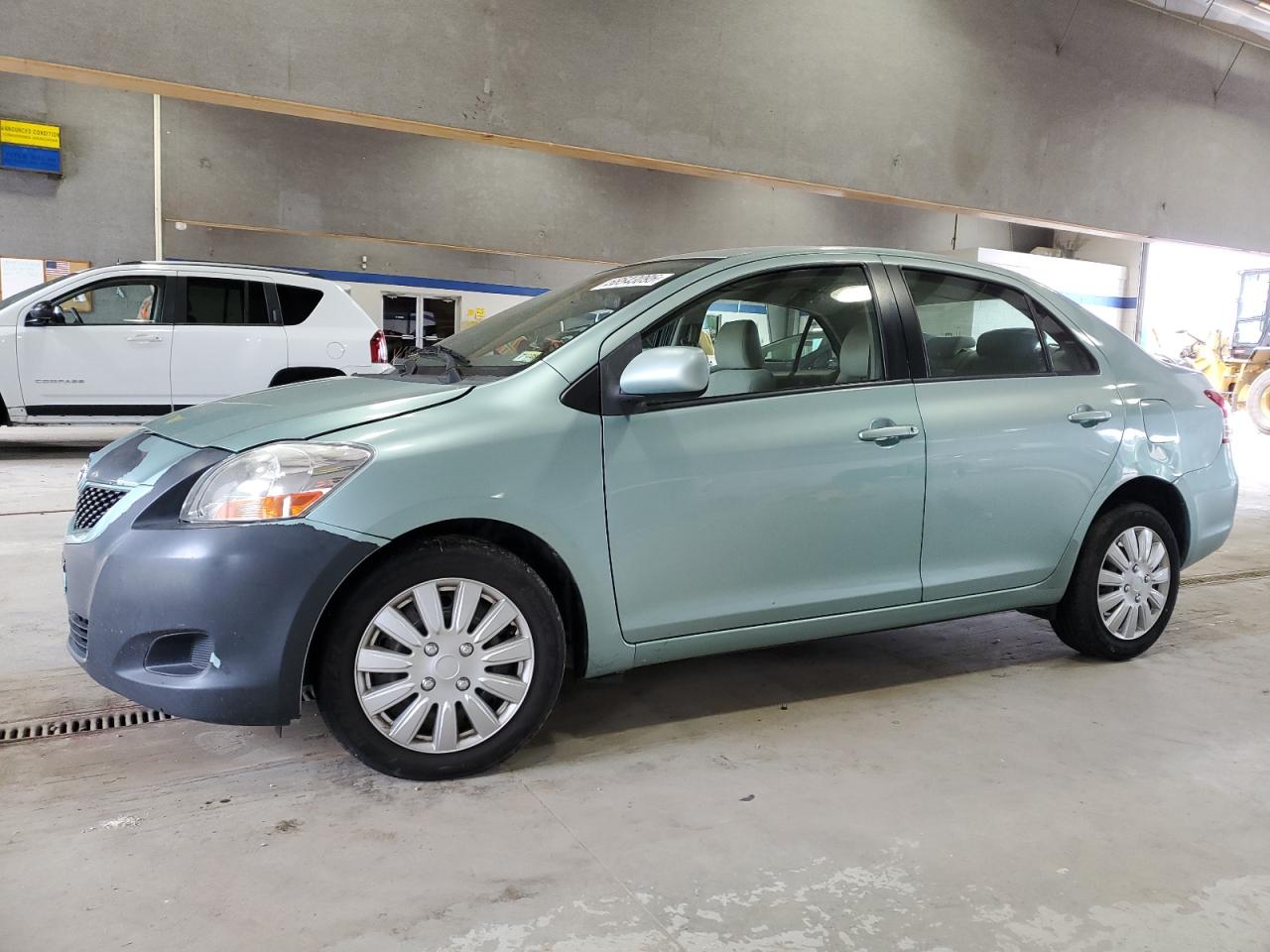 TOYOTA YARIS 2009