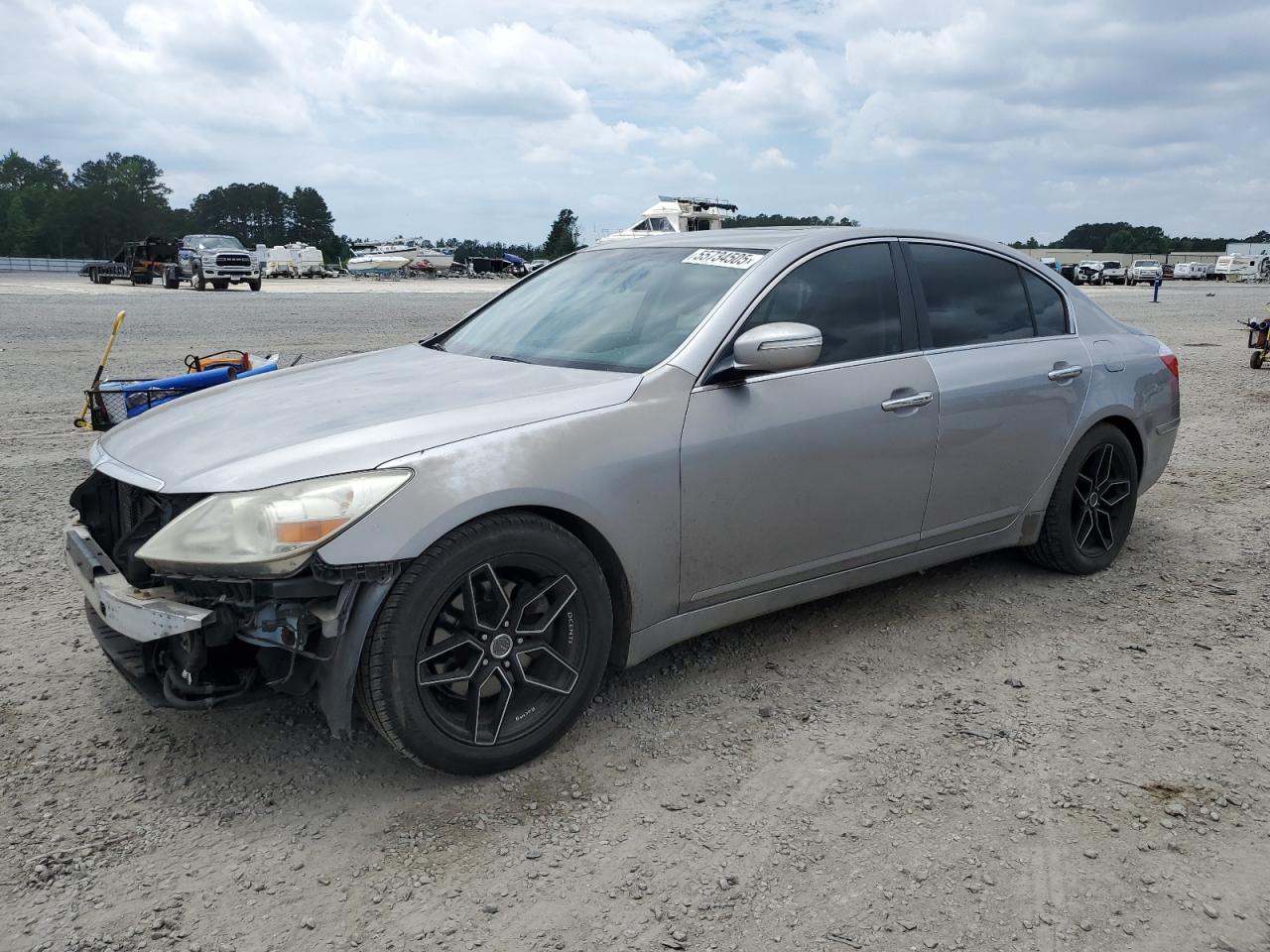 HYUNDAI GENESIS 3. 2010