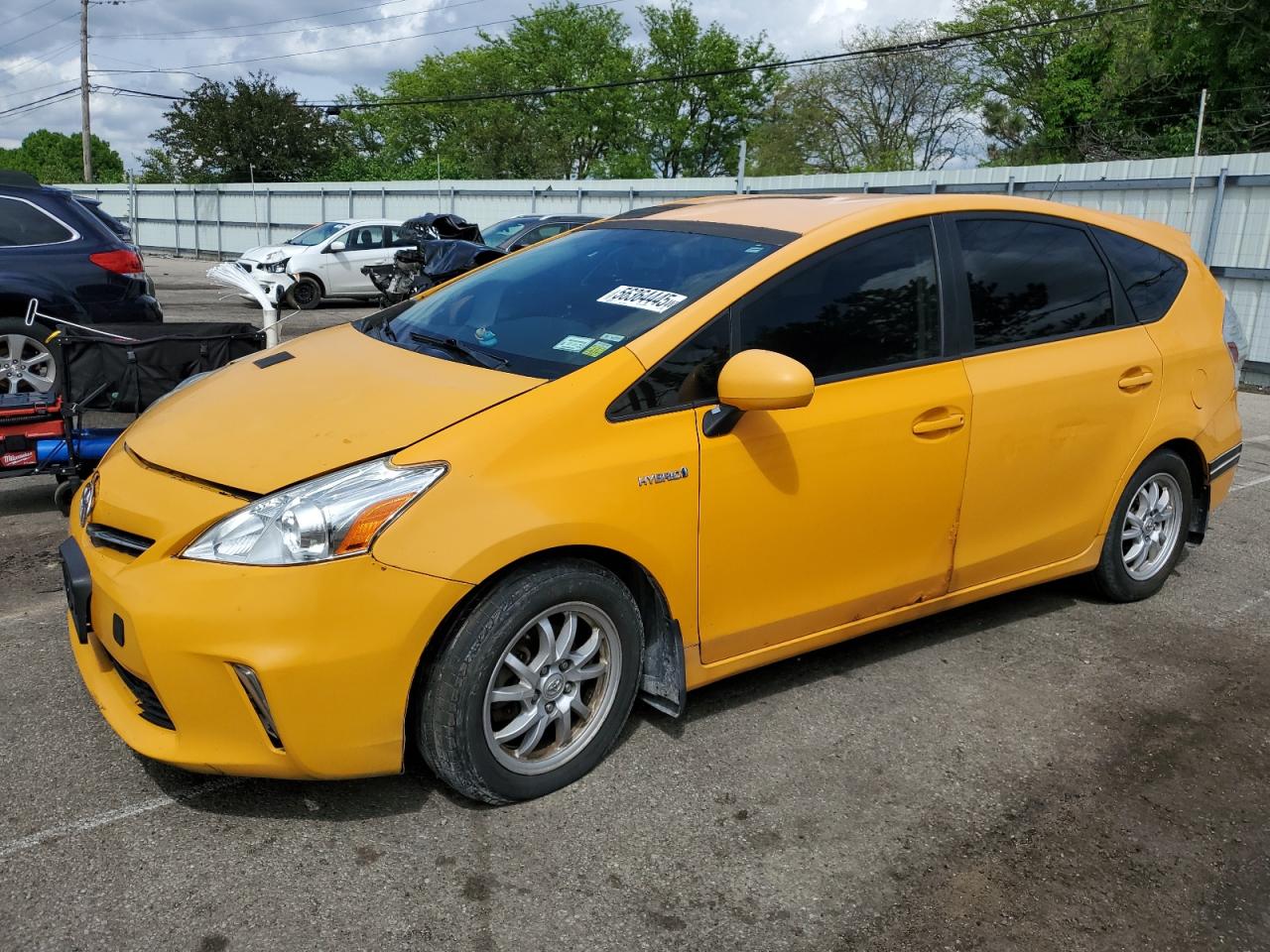 TOYOTA PRIUS V 2013