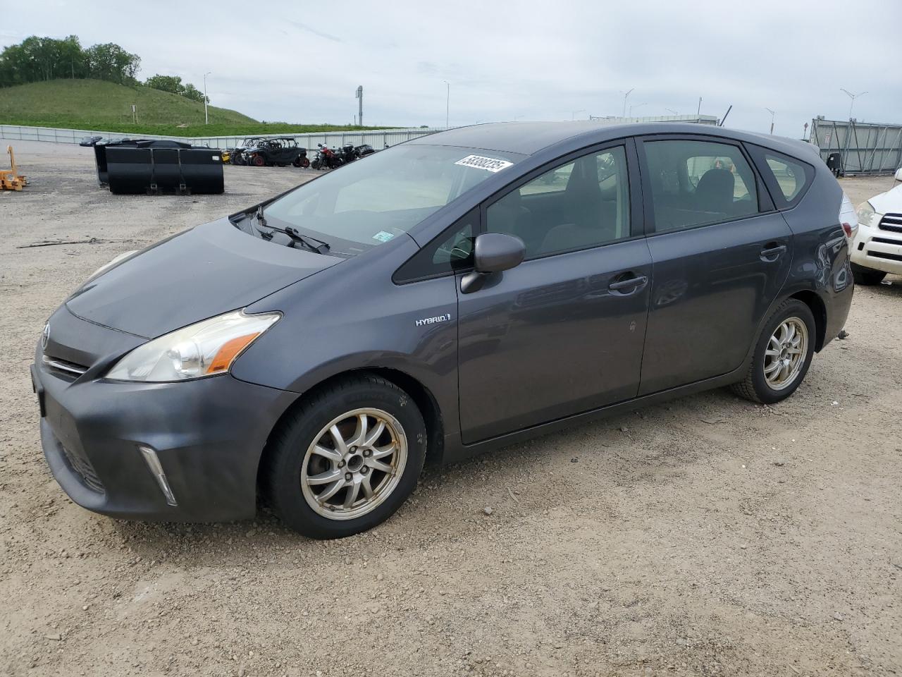 TOYOTA PRIUS V 2014