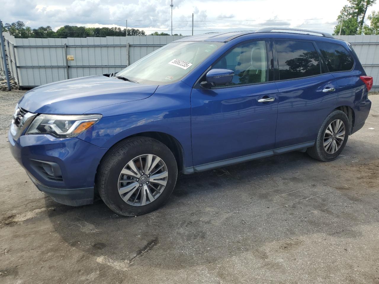 NISSAN PATHFINDER 2019