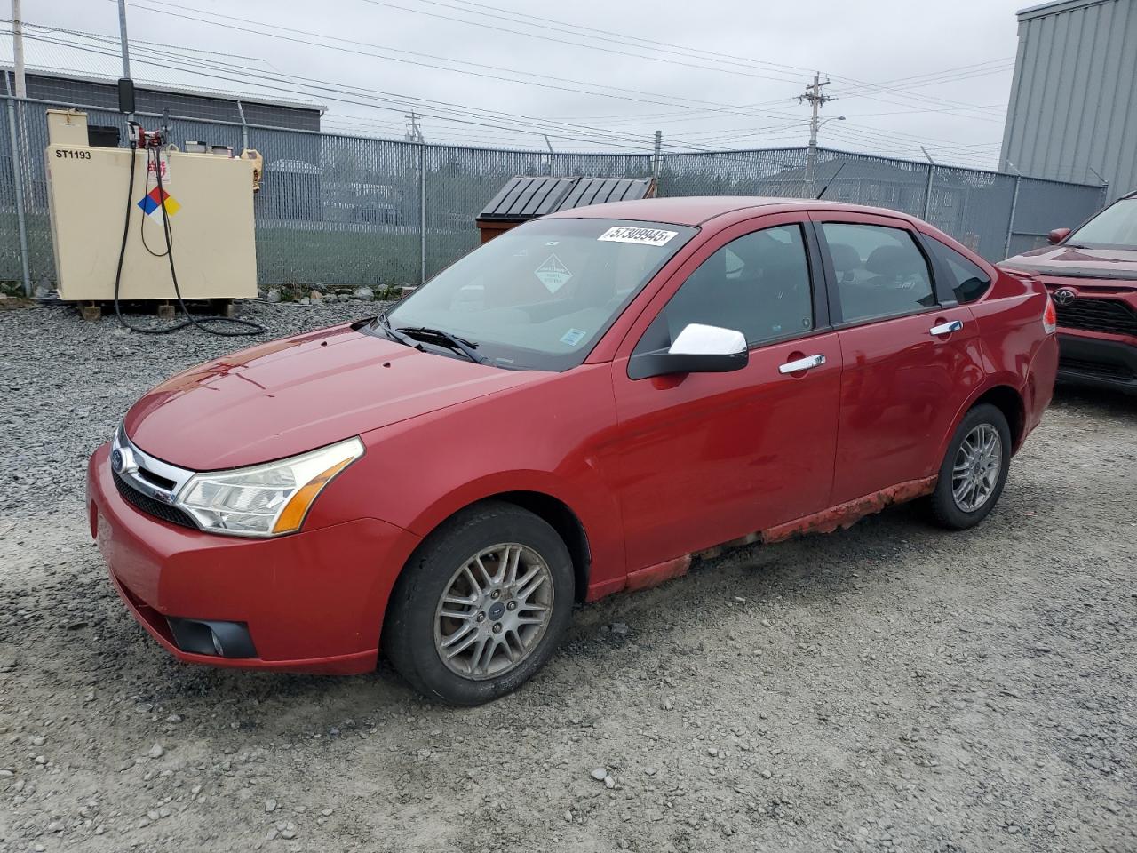 FORD FOCUS SE 2010