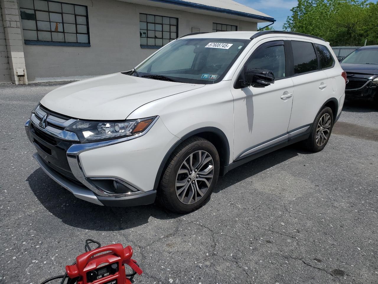 MITSUBISHI OUTLANDER 2016