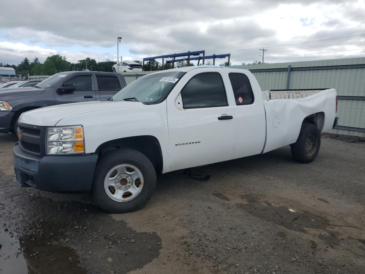 CHEVROLET SILVERADO 2011