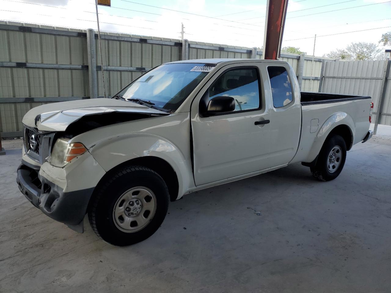 NISSAN FRONTIER 2014