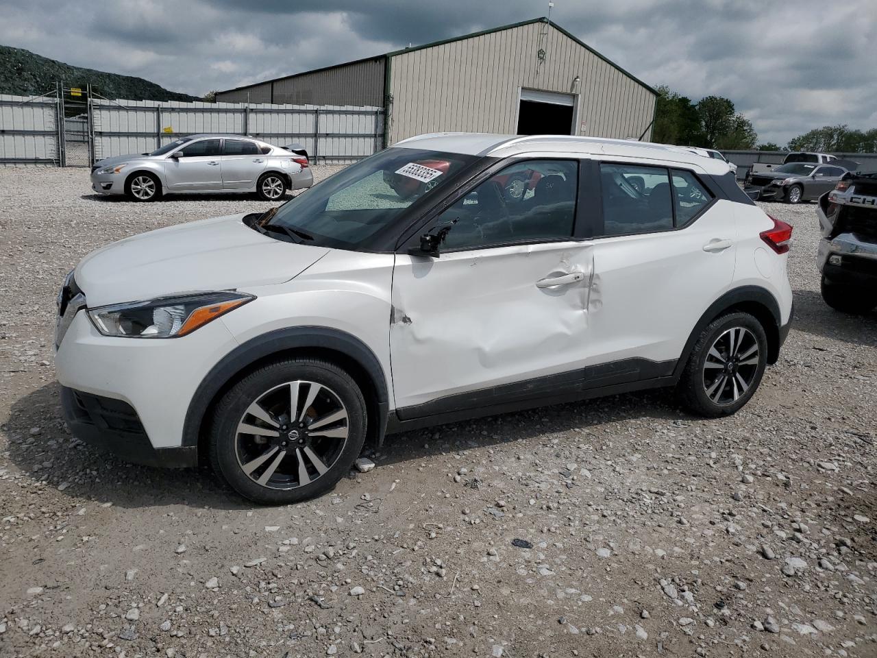 NISSAN KICKS SV 2020