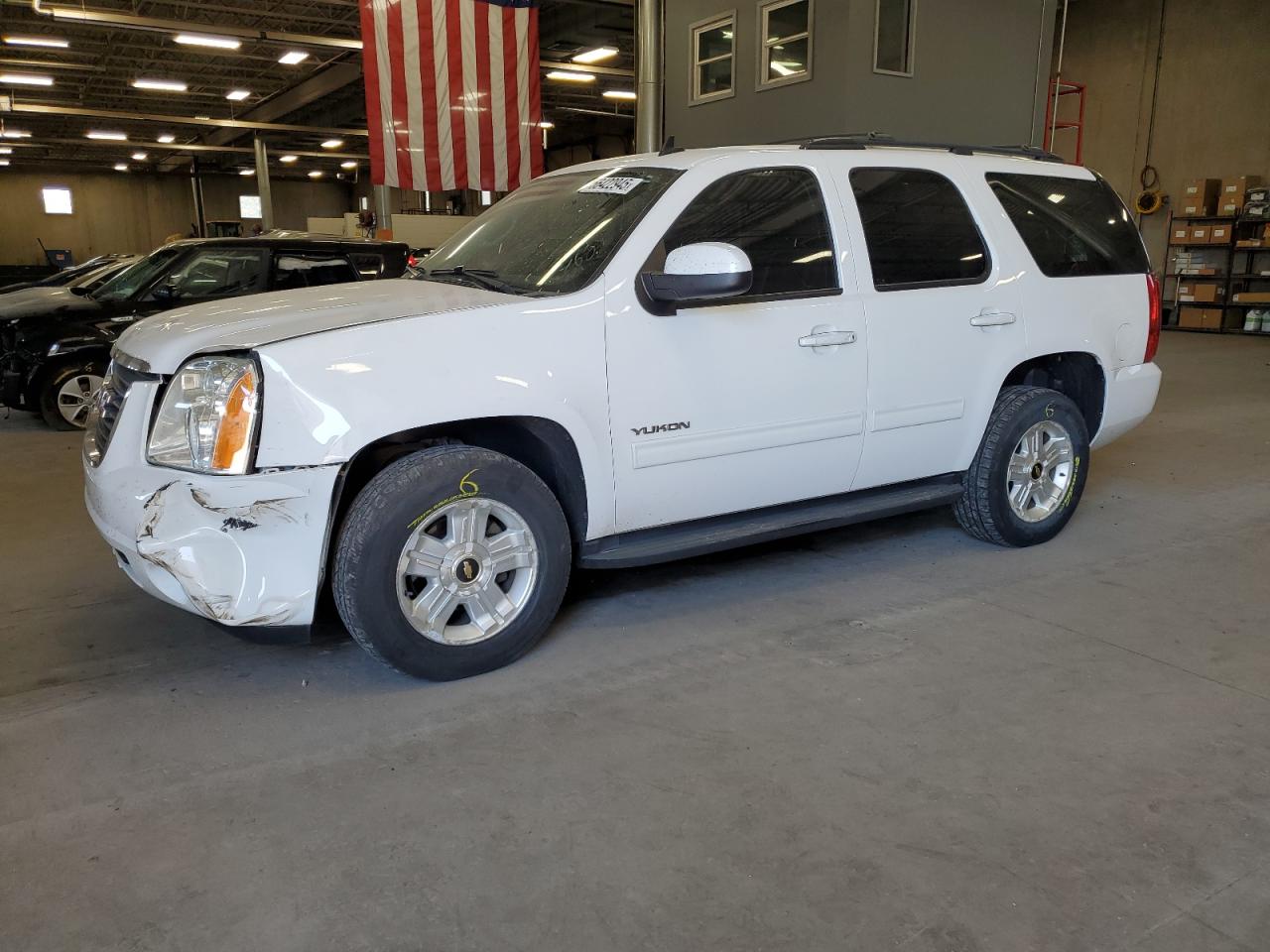 GMC YUKON SLE 2013